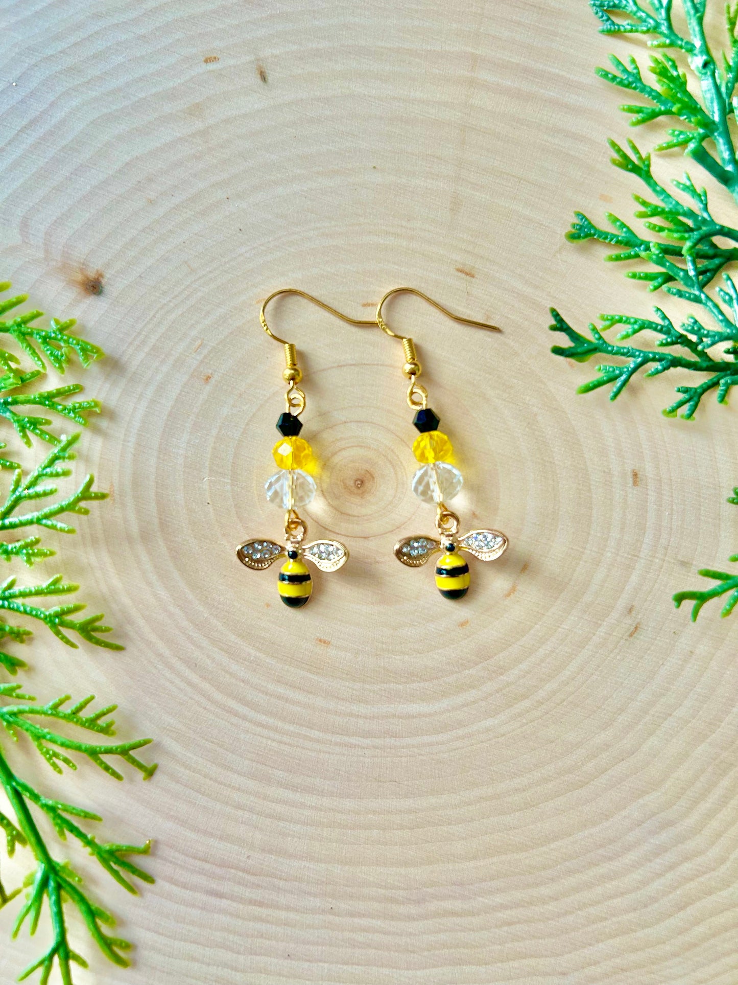 Breeze🐝 1 year collection: sparkling bee dangle gemstone earrings